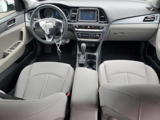 5NPE24AFXKH786079 - 2019 HYUNDAI SONATA SE WHITE photo 8