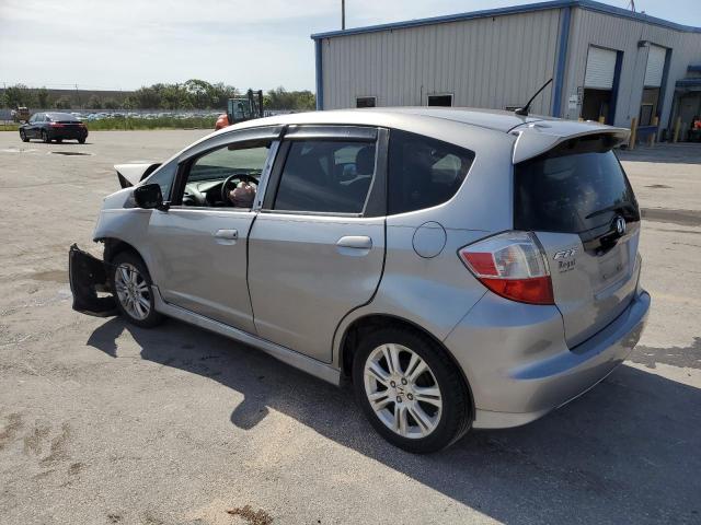 JHMGE8H6XAS010448 - 2010 HONDA FIT SPORT SILVER photo 2