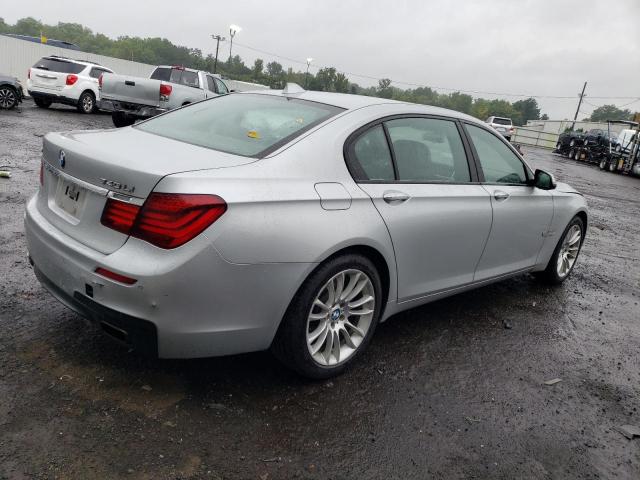 WBAYF4C50DD127634 - 2013 BMW 740 LXI SILVER photo 3