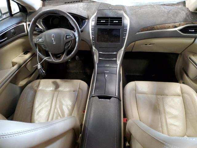 3LN6L2G96DR803365 - 2013 LINCOLN MKZ WHITE photo 8