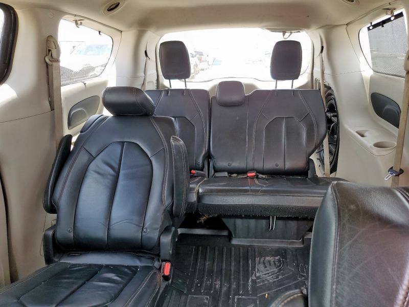 2C4RC1BGXHR784817 - 2017 CHRYSLER PACIFICA TOURING L BLACK photo 10