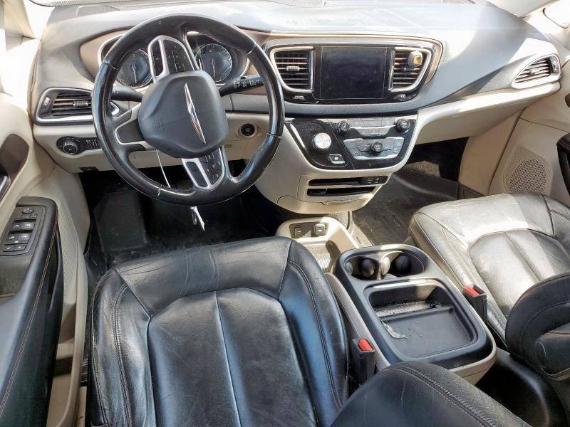 2C4RC1BGXHR784817 - 2017 CHRYSLER PACIFICA TOURING L BLACK photo 8