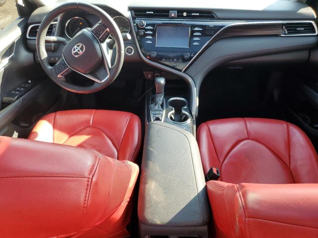 4T1B11HK8JU116067 - 2018 TOYOTA CAMRY L WHITE photo 8