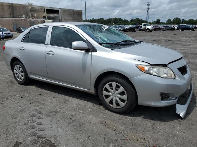 1NXBU4EE2AZ386452 - 2010 TOYOTA COROLLA BASE SILVER photo 4