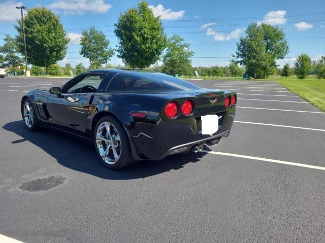 1G1YW2DW5B5111685 - 2011 CHEVROLET CORVETTE GRAND SPORT BLACK photo 3