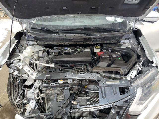 JN8AT2MVXJW319518 - 2018 NISSAN ROGUE S SILVER photo 12
