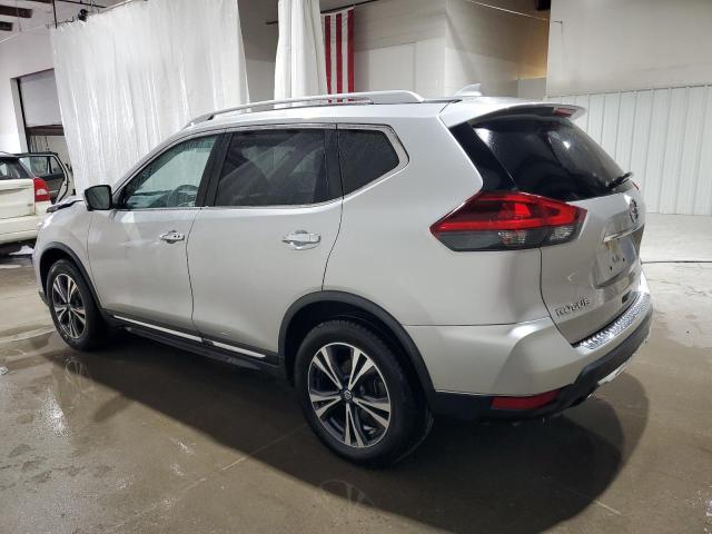 JN8AT2MVXJW319518 - 2018 NISSAN ROGUE S SILVER photo 2
