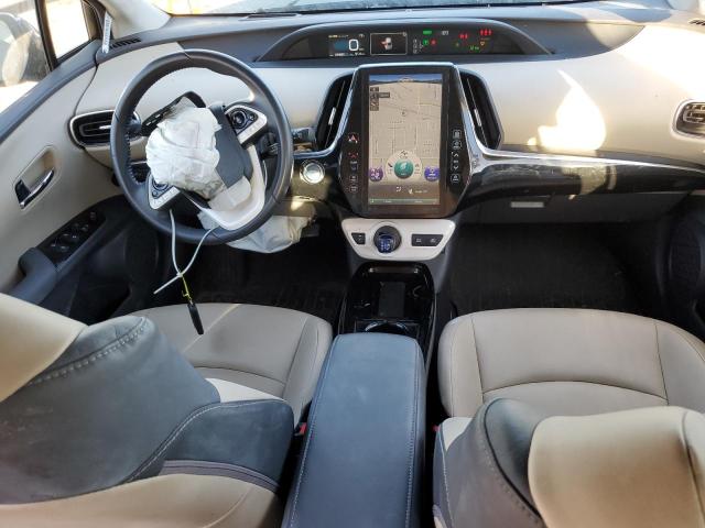 JTDKARFU1J3547976 - 2018 TOYOTA PRIUS SILVER photo 8