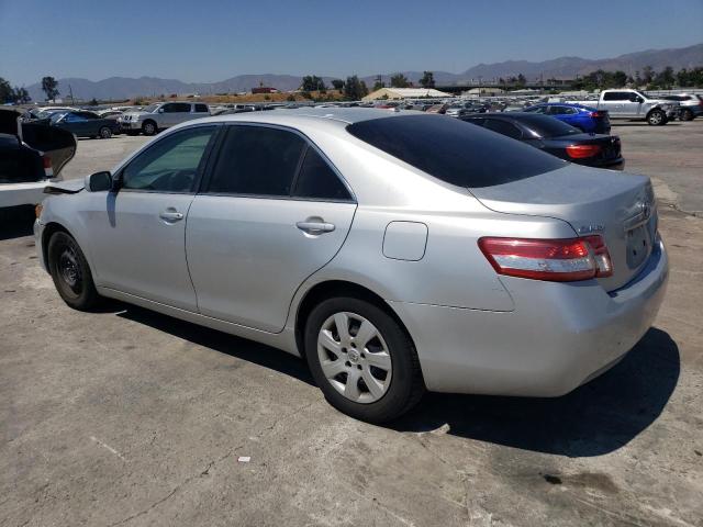 4T1BF3EK1BU693154 - 2011 TOYOTA CAMRY BASE SILVER photo 2