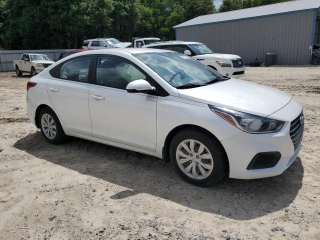 3KPC24A34KE065001 - 2019 HYUNDAI ACCENT SE WHITE photo 4