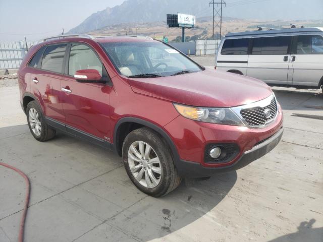 5XYKUDA2XBG038403 - 2011 KIA SORENTO EX RED photo 4