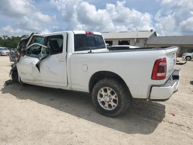 3C6UR5FL7PG588613 - 2023 RAM 2500 LARAMIE WHITE photo 2