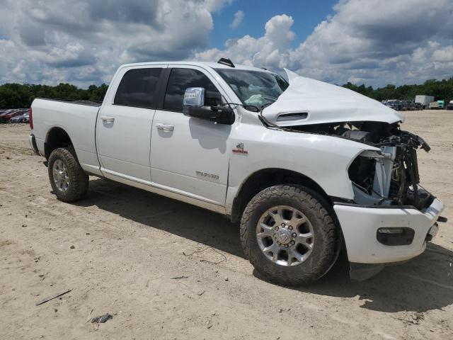 3C6UR5FL7PG588613 - 2023 RAM 2500 LARAMIE WHITE photo 4
