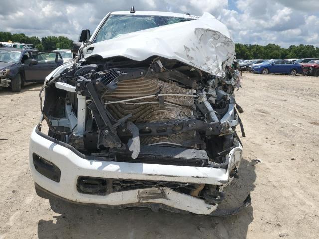 3C6UR5FL7PG588613 - 2023 RAM 2500 LARAMIE WHITE photo 5