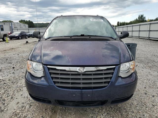 2C4GP54L55R355612 - 2005 CHRYSLER TOWN AND C TOURING BLUE photo 5