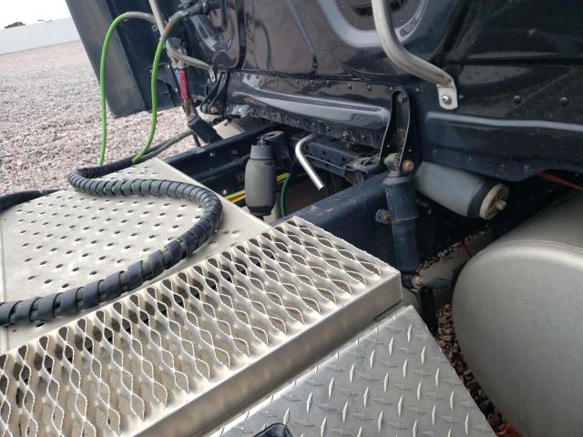 3AKJGLDR9HSHV7029 - 2017 FREIGHTLINER CASCADIA 1 Noir photo 9