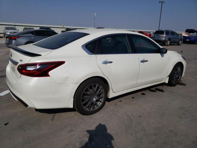 1N4AL3AP2HC488621 - 2017 NISSAN ALTIMA 2.5 WHITE photo 3