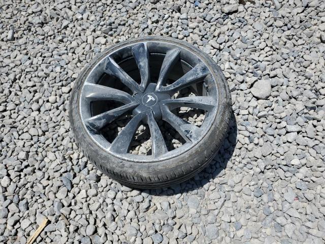 5YJ3E1EB7JF072704 - 2018 TESLA MODEL 3 WHITE photo 12