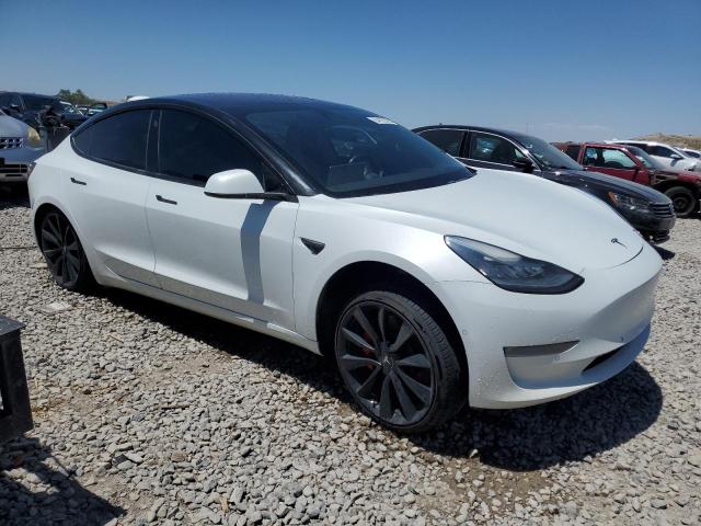 5YJ3E1EB7JF072704 - 2018 TESLA MODEL 3 WHITE photo 4