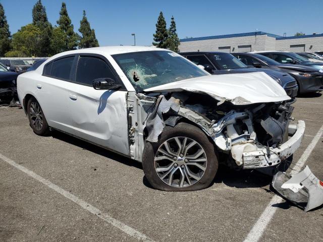 2C3CDXBG6GH173150 - 2016 DODGE CHARGER SE WHITE photo 4