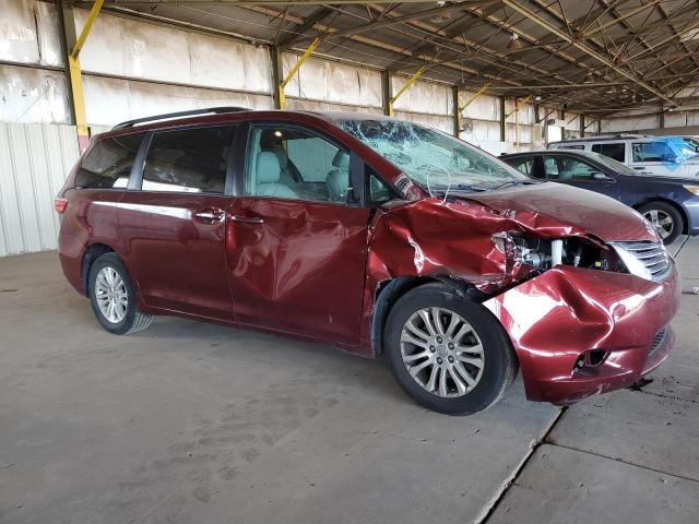 5TDYZ3DC2HS886880 - 2017 TOYOTA SIENNA XLE RED photo 4