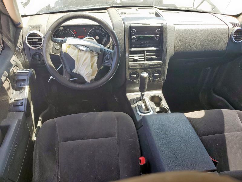 1FMEU6DE7AUA81491 - 2010 FORD EXPLORER XLT 白色 照片 8