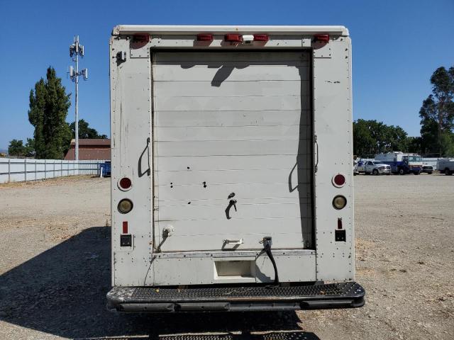 4UZA4FF47WC991013 - 1998 FREIGHTLINER CHASSIS M LINE WALK-IN VAN WHITE photo 6