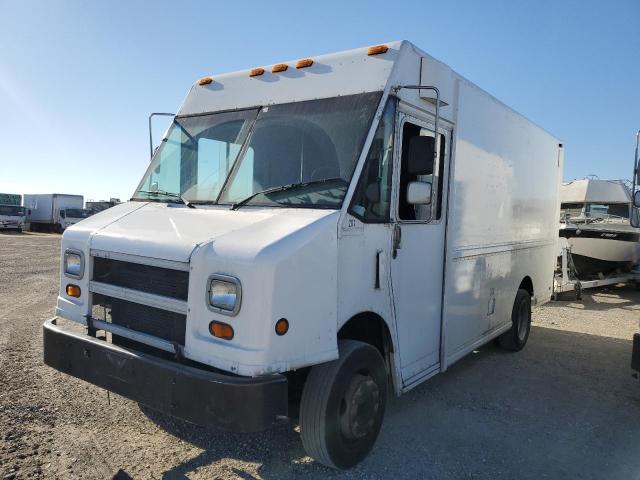 4UZA4FF46WC990824 - 1998 FREIGHTLINER CHASSIS M LINE WALK-IN VAN WHITE photo 1