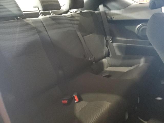 JTKJF5C73B3003607 - 2011 TOYOTA SCION TC 银色 照片 10