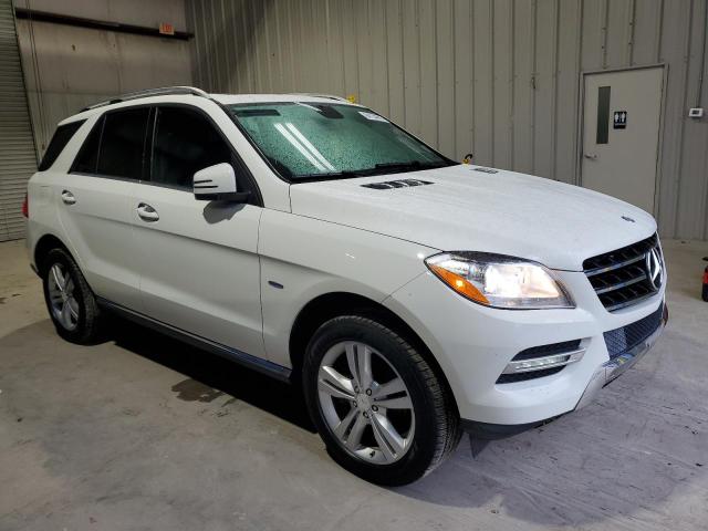 4JGDA5HB5CA022569 - 2012 MERCEDES-BENZ ML 350 4MATIC WHITE photo 4