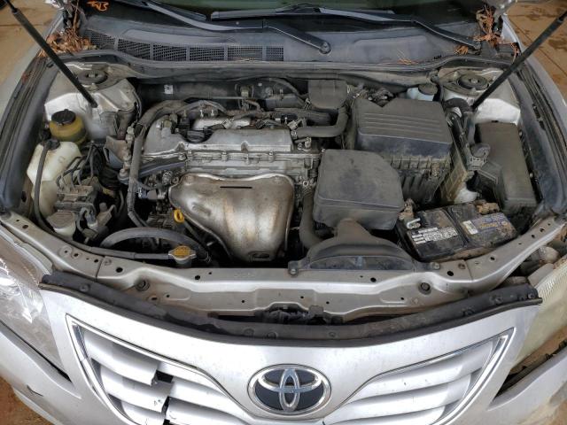 4T1BF3EK0AU110782 - 2010 TOYOTA CAMRY BASE SILVER photo 11