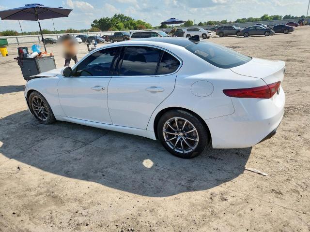 ZARFAMAN3K7616431 - 2019 ALFA ROMEO GIULIA WHITE photo 2