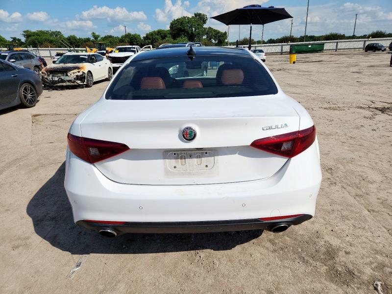 ZARFAMAN3K7616431 - 2019 ALFA ROMEO GIULIA WHITE photo 6