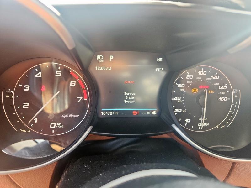 ZARFAMAN3K7616431 - 2019 ALFA ROMEO GIULIA WHITE photo 9