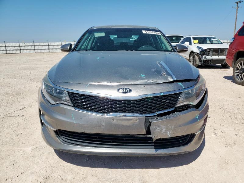 5XXGT4L31JG269563 - 2018 KIA OPTIMA LX Boz foto 5