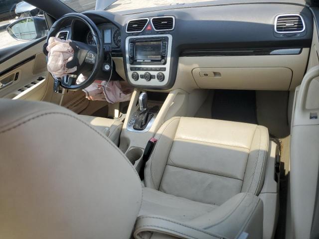 WVWFW8AH0FV000636 - 2015 VOLKSWAGEN EOS LUX 黑色 照片 8