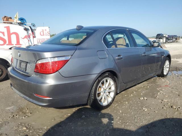 WBANV1C59AC159021 - 2010 BMW 528 XI GRAY photo 3