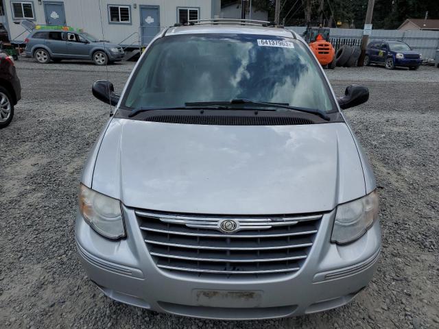 2A8GP64L26R798283 - 2006 CHRYSLER TOWN & COU LIMITED SILVER photo 5