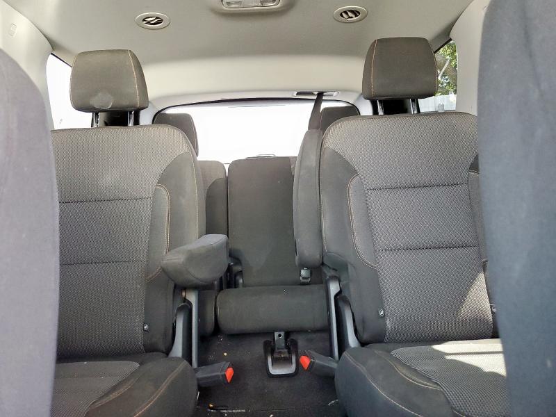 1GNERGKW3KJ219416 - 2019 CHEVROLET TRAVERSE LT Gümüş fotoğraf 10