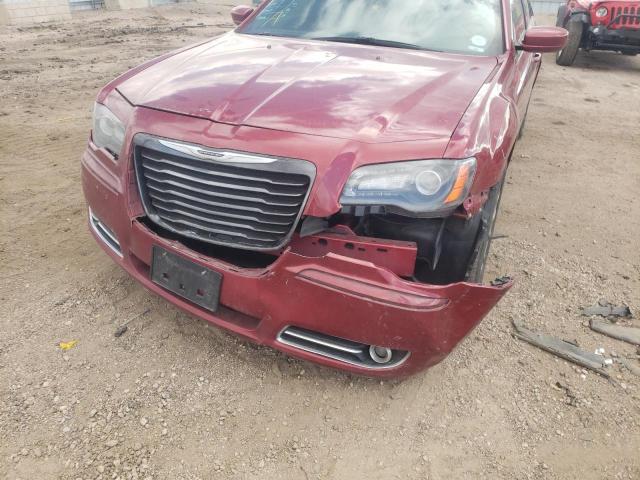 2C3CCAGG1EH365873 - 2014 CHRYSLER 300 S BURGUNDY photo 9