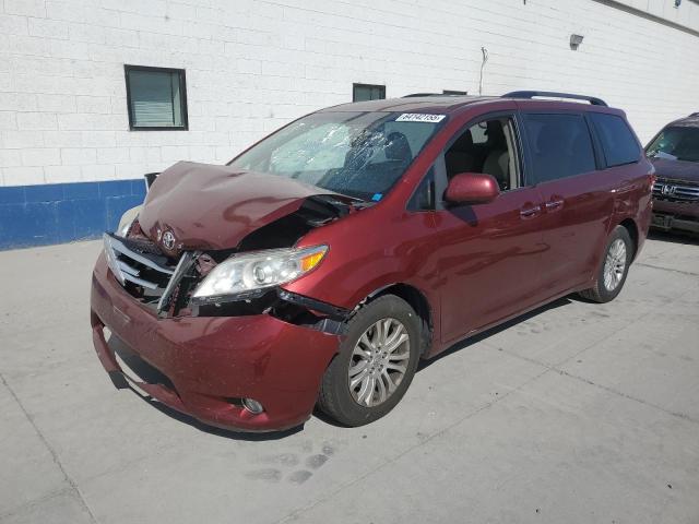 2017 TOYOTA SIENNA XLE, 