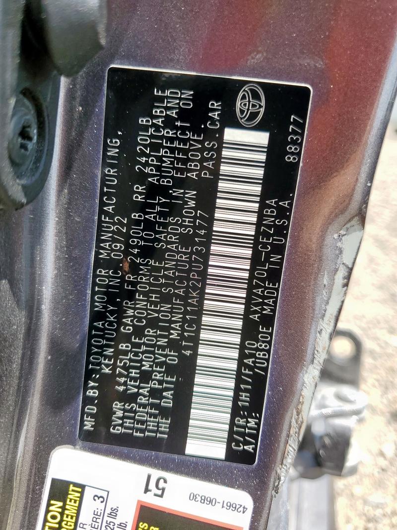 4T1C11AK2PU731477 - 2023 TOYOTA CAMRY LE 灰色 照片 12