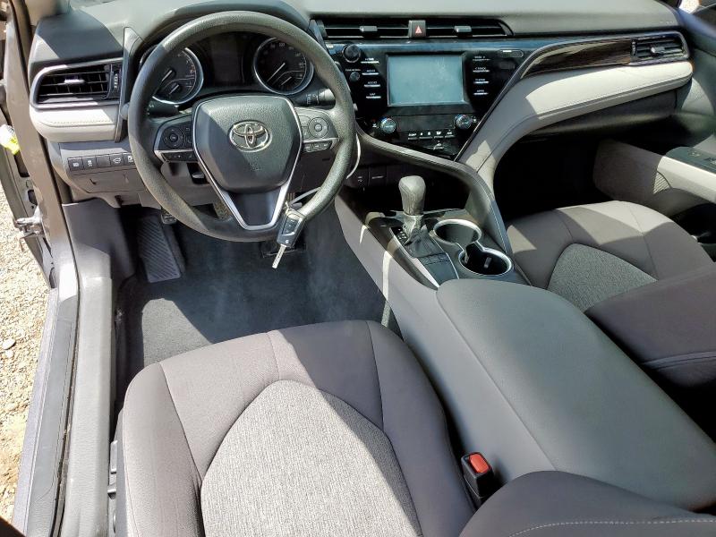 4T1C11AK2PU731477 - 2023 TOYOTA CAMRY LE 灰色 照片 8