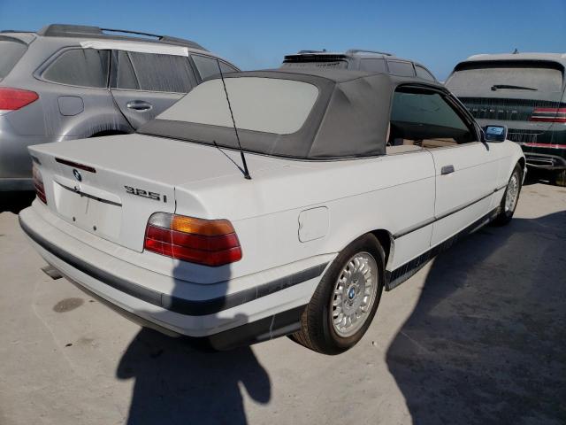 WBABJ6323RJD35203 - 1994 BMW 325 IC AUTOMATIC WHITE photo 4