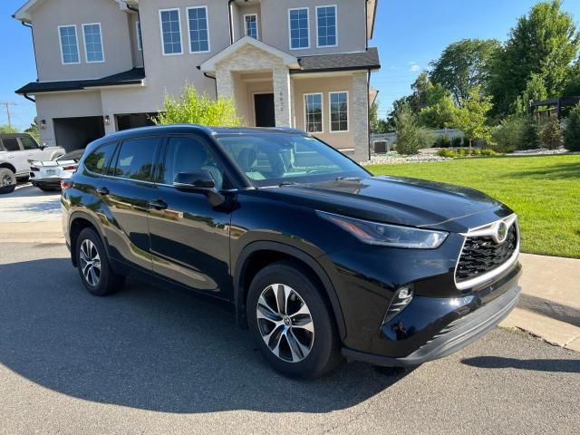 5TDGZRBH8MS121244 - 2021 TOYOTA HIGHLANDER XLE Սև լուսանկար 1