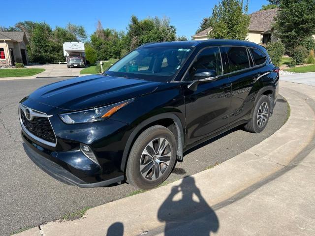 5TDGZRBH8MS121244 - 2021 TOYOTA HIGHLANDER XLE Սև լուսանկար 2