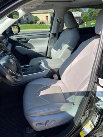 5TDGZRBH8MS121244 - 2021 TOYOTA HIGHLANDER XLE Սև լուսանկար 5