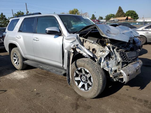 JTEPU5JR1N5993219 - 2022 TOYOTA 4RUNNER SR5/SR5 PREMIUM 银色 照片 4