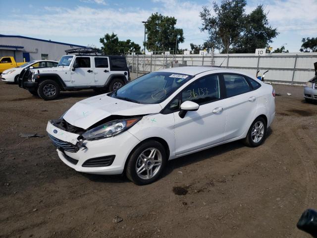 3FADP4BJXKM113938 - 2019 FORD FIESTA SE WHITE photo 2