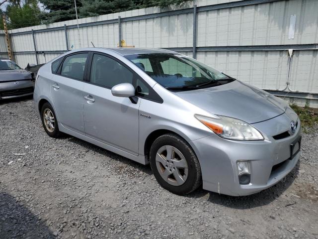 JTDKN3DU2B5362393 - 2011 TOYOTA PRIUS SILVER photo 4